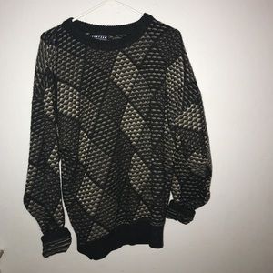 VINTAGE SWEATER